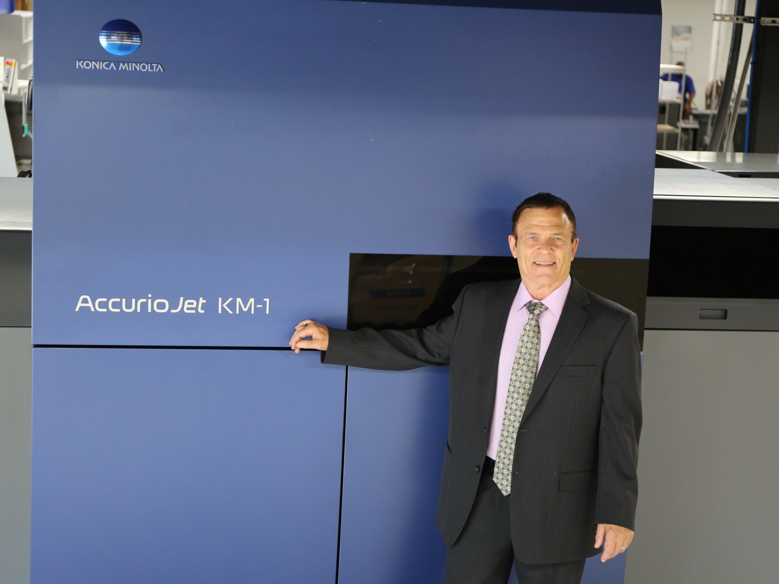 Konica Minolta’s AccurioJet KM-1e Transforms Mail Printer into Full Commercial Print Operation